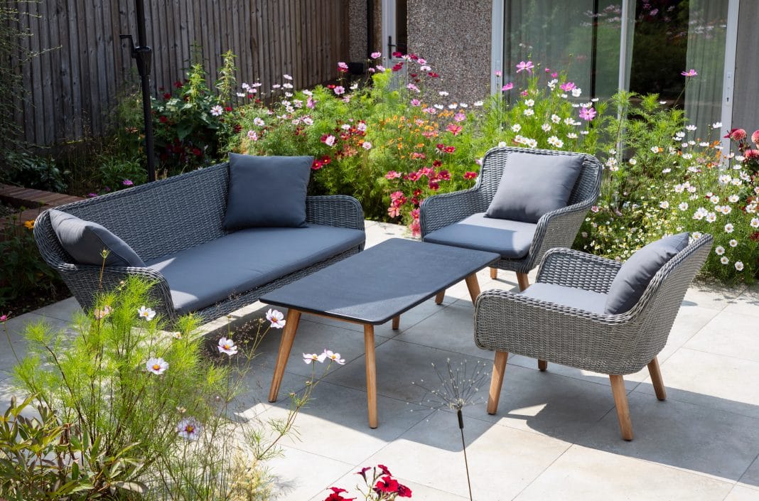 Comment poser du carrelage sur une terrasse ?