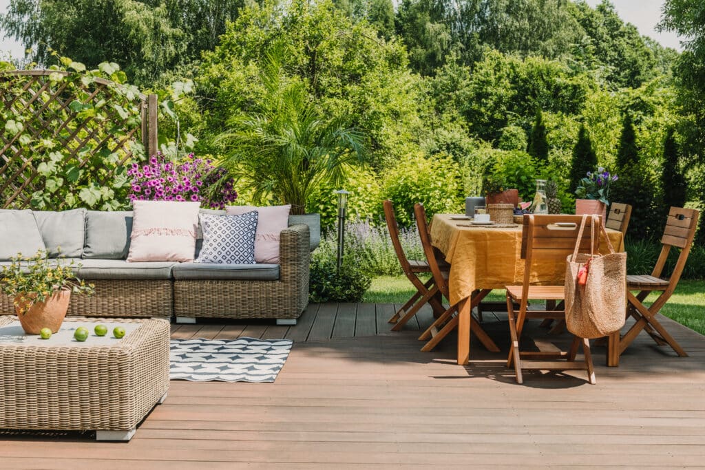 Quels sont les avantages d'une terrasse en bois ?