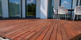 Construire une terrasse en bois dans son jardin : comment s'y prendre ?